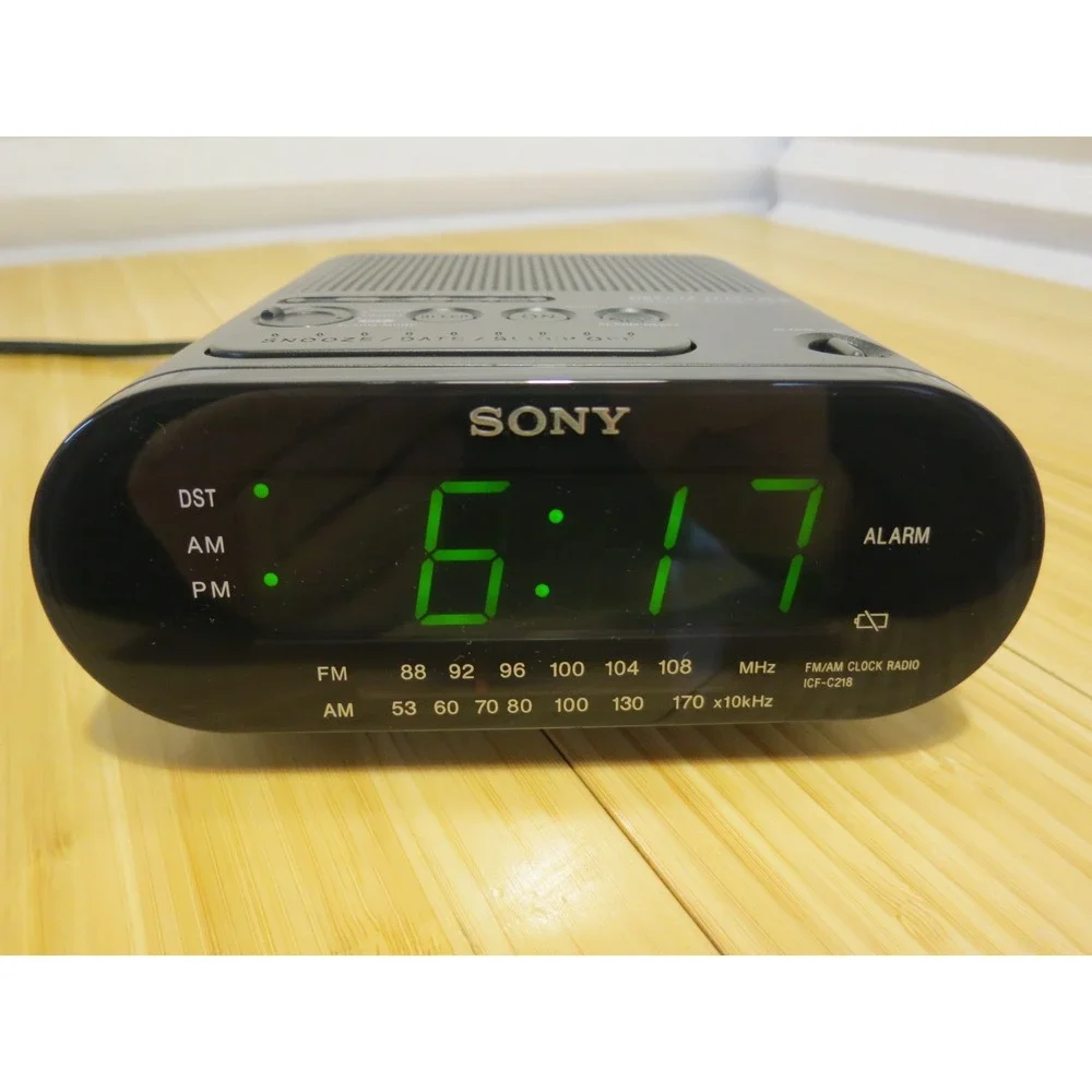 Sony ICF-C218 Dream Machine FM/AM Clock Radio with Alarm